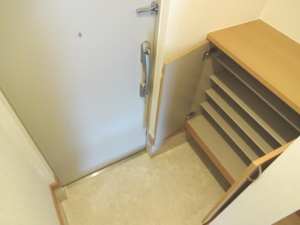 エスポアールB棟 玄関