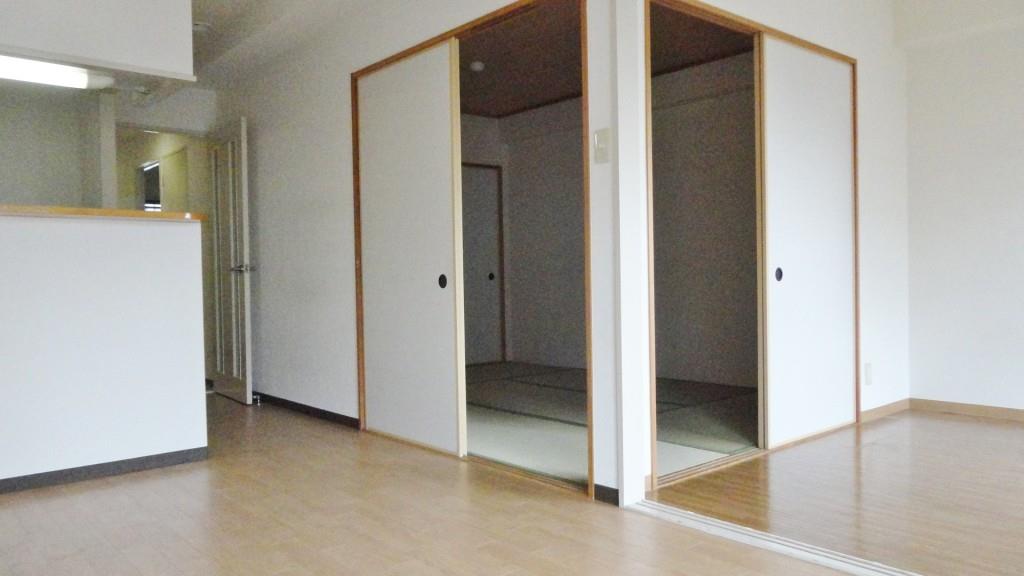 ラフィネ津田 リビング