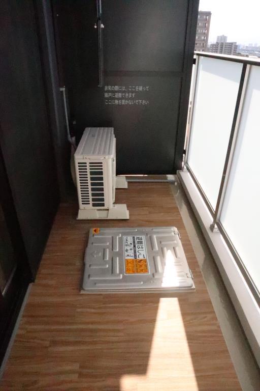 ワイエスビル ベランダ