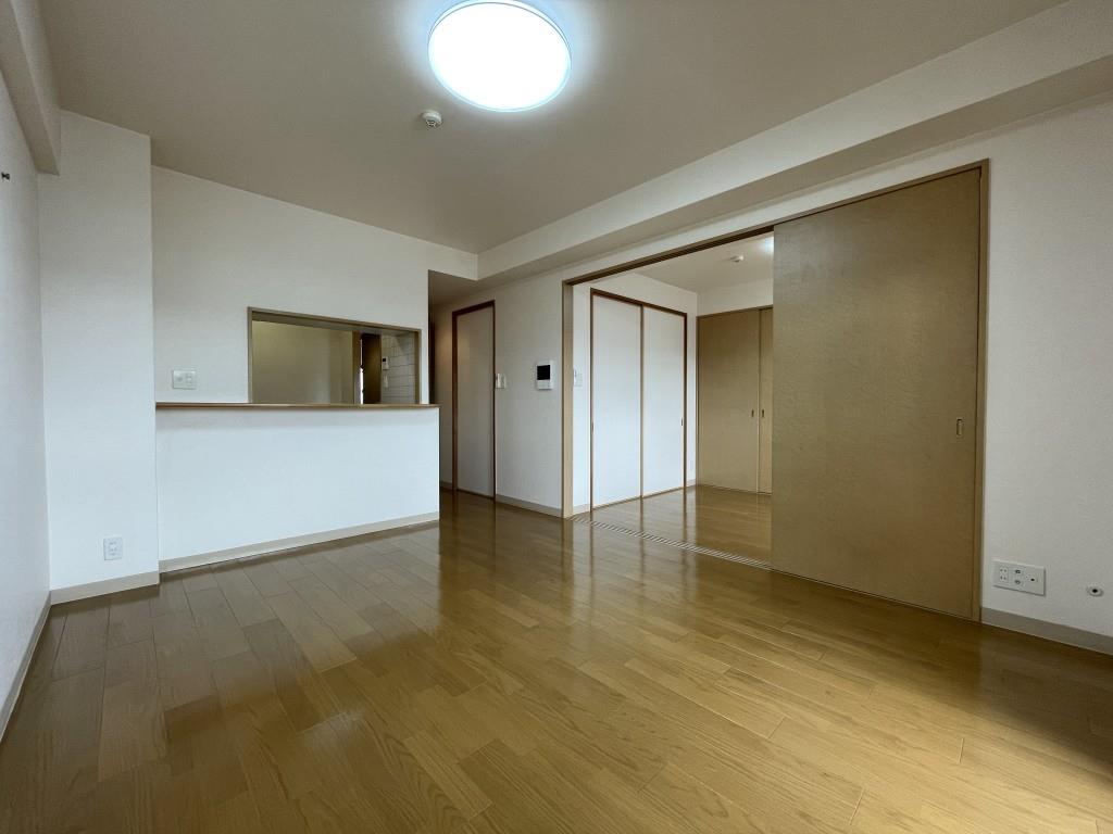 ヴェルテ忍ヶ丘Ⅱ番館 リビング