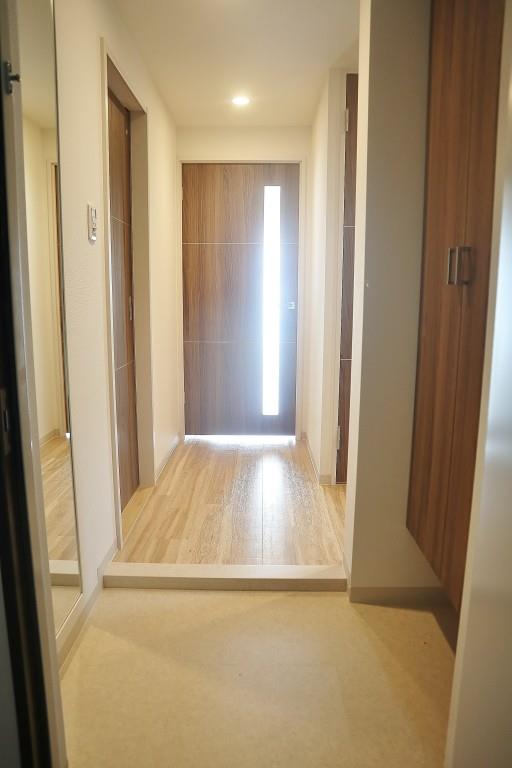 中条プレイス 玄関