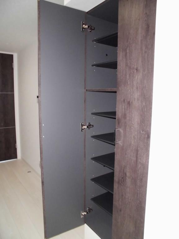 ピタゴラ箱崎 玄関