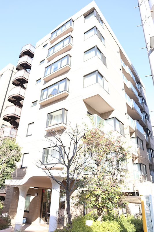 エスティガーデン 外観写真