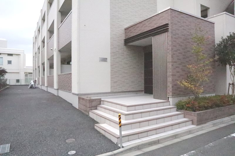 シンフォニアフレア 玄関