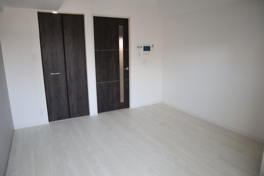 ドゥ バーグ渡辺通 ベッドルーム