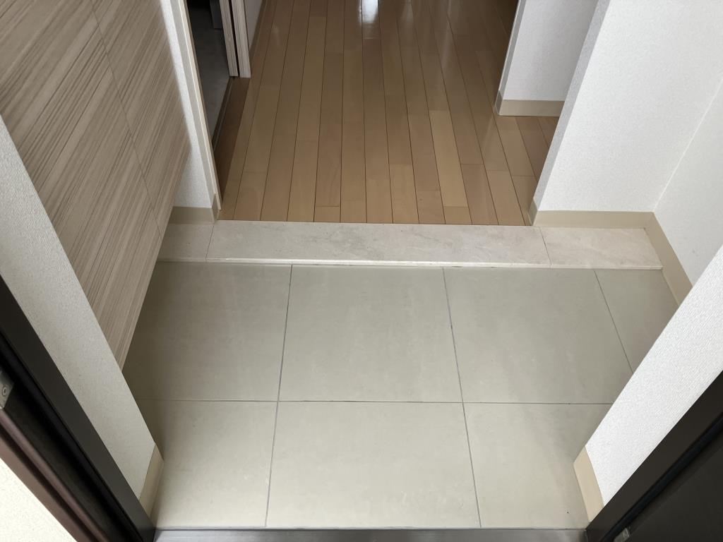 アーバンウェル茨木 玄関