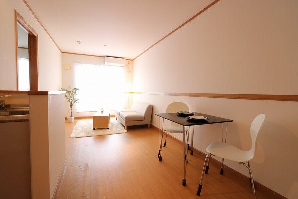 LAND PARK 横大路 B棟 リビング