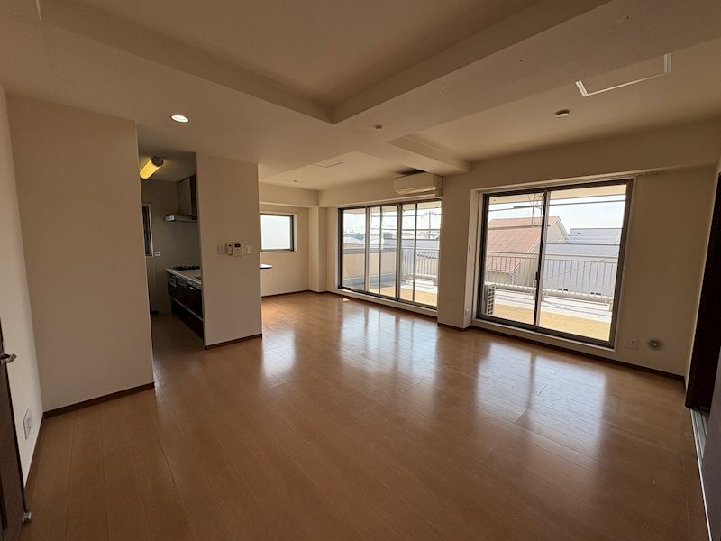 ジュネス甲東伍番館 リビング