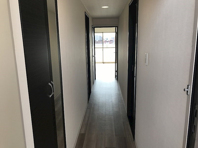 リラスクエア八尾宮町Ⅱ 玄関