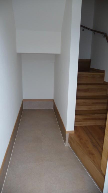 プレミアム県庁前B棟 玄関