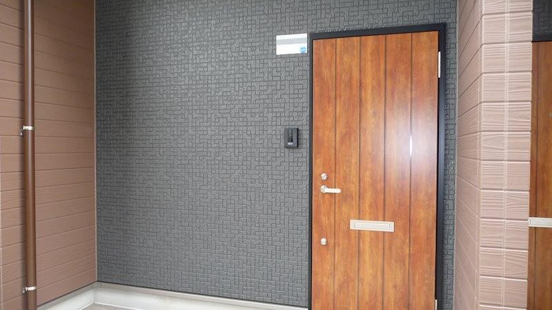 プレミアム県庁前A棟 玄関