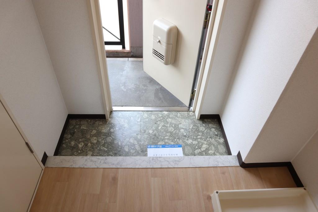 シティーヴェローナ 玄関