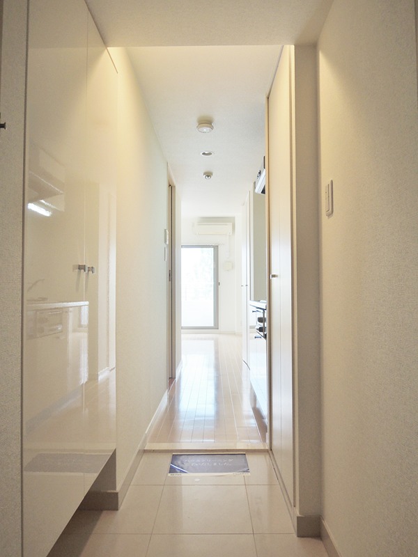 セイワパレス 京橋コルティーレ 玄関