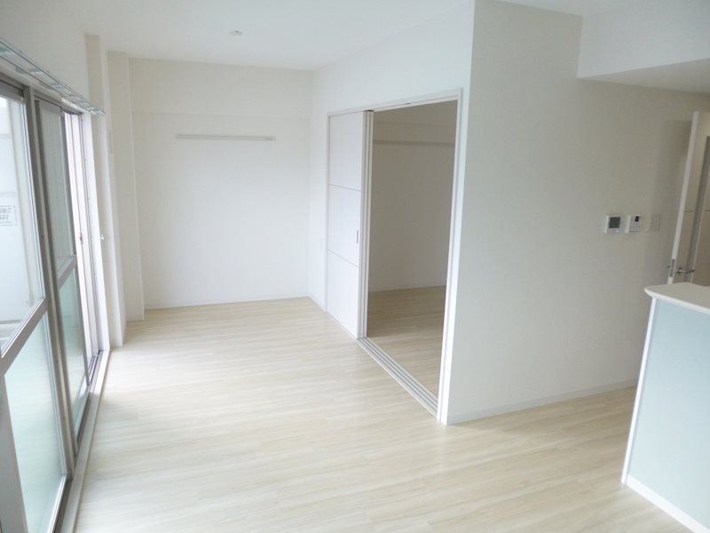 リラスクエア八尾宮町Ⅱ リビング