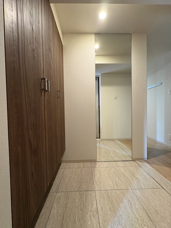 セイワパレス本町東 玄関