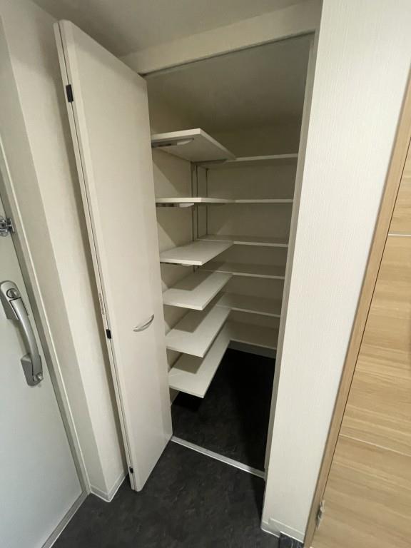 オリーブスクエア 玄関