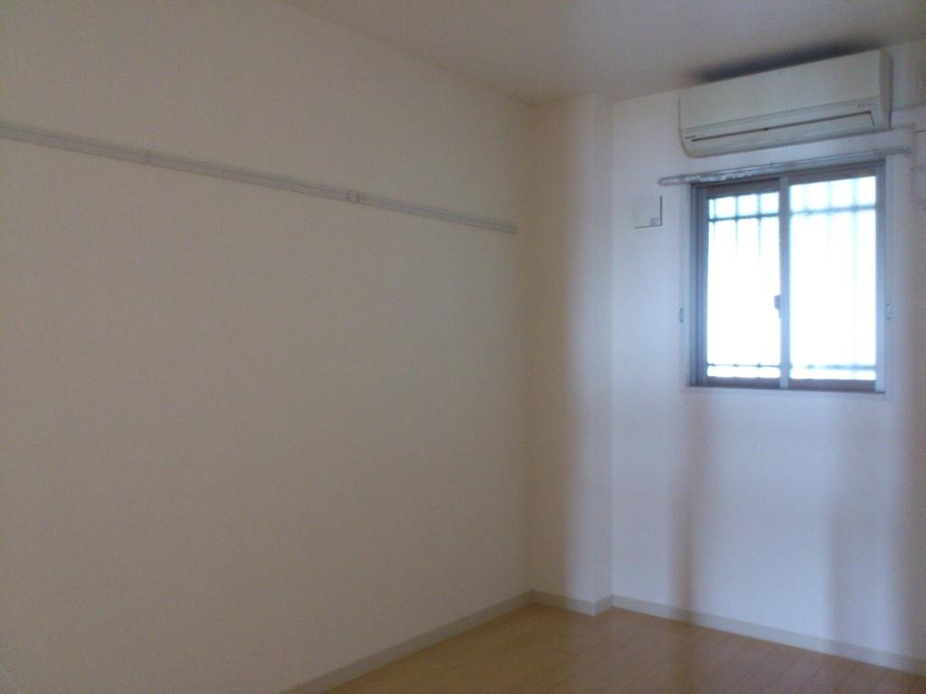 エルグランコウショウ ベッドルーム