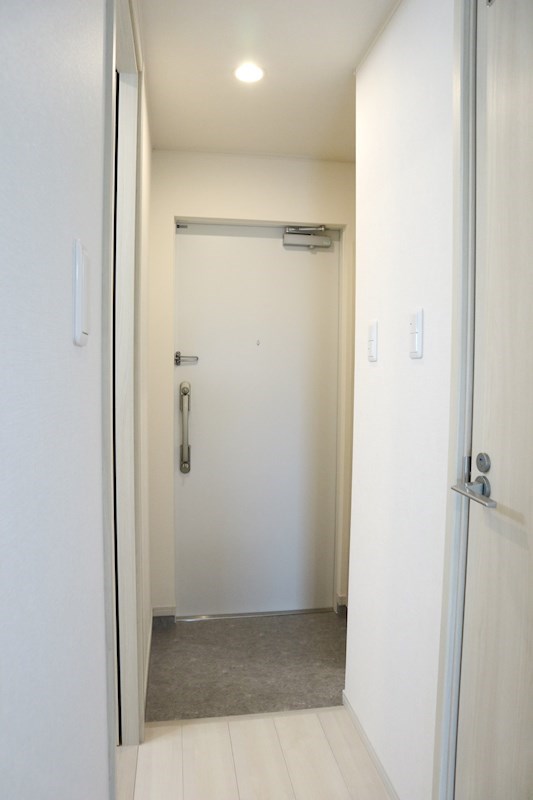 アジロハイツ 玄関