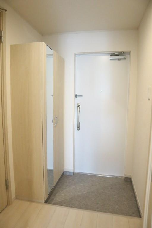 アジロハイツ 玄関