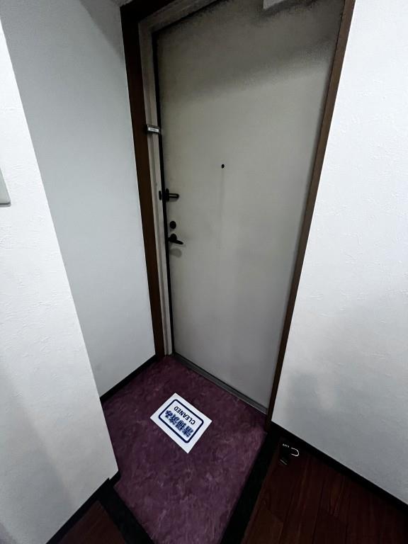 サンイースト江坂 玄関