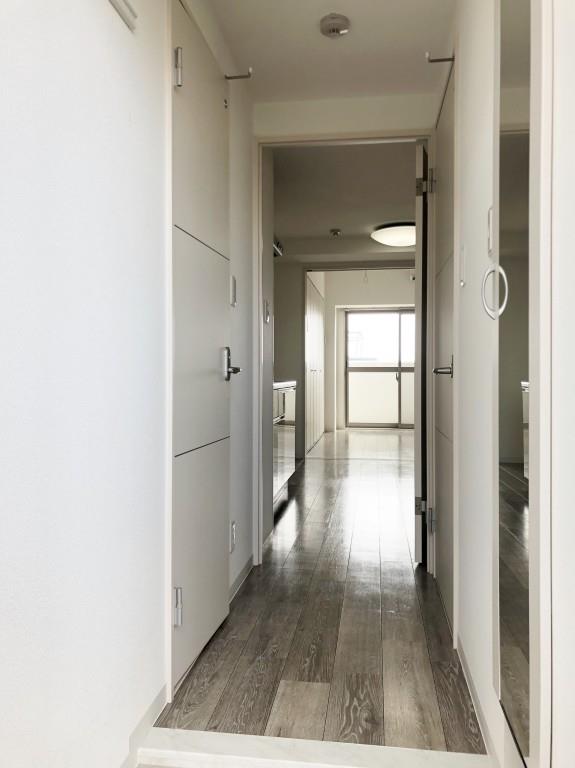 ル・ソレイユ 玄関