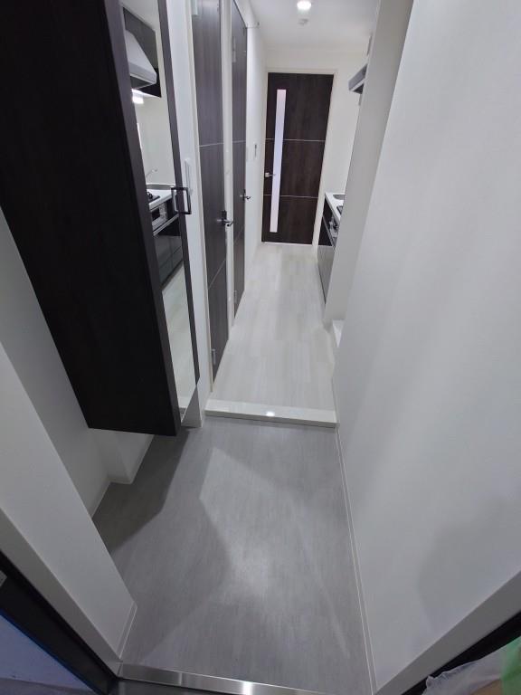 ラ・プレス新栄 玄関