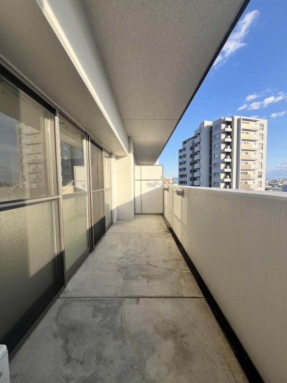 Welina江坂(ウェリナ エサカ) ベランダ