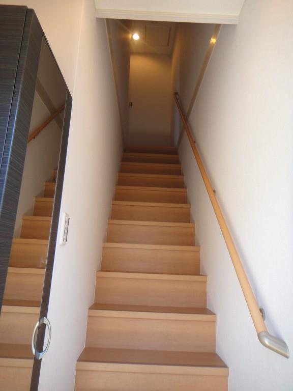 ハイム･ヤバタ 玄関