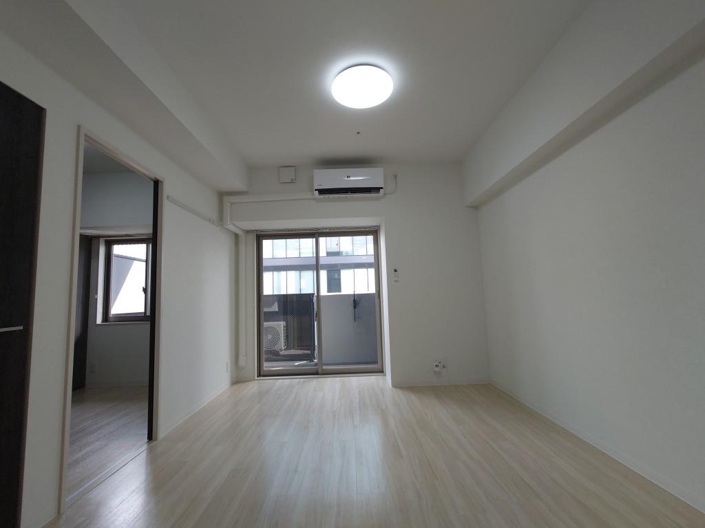 IE伏見 リビング