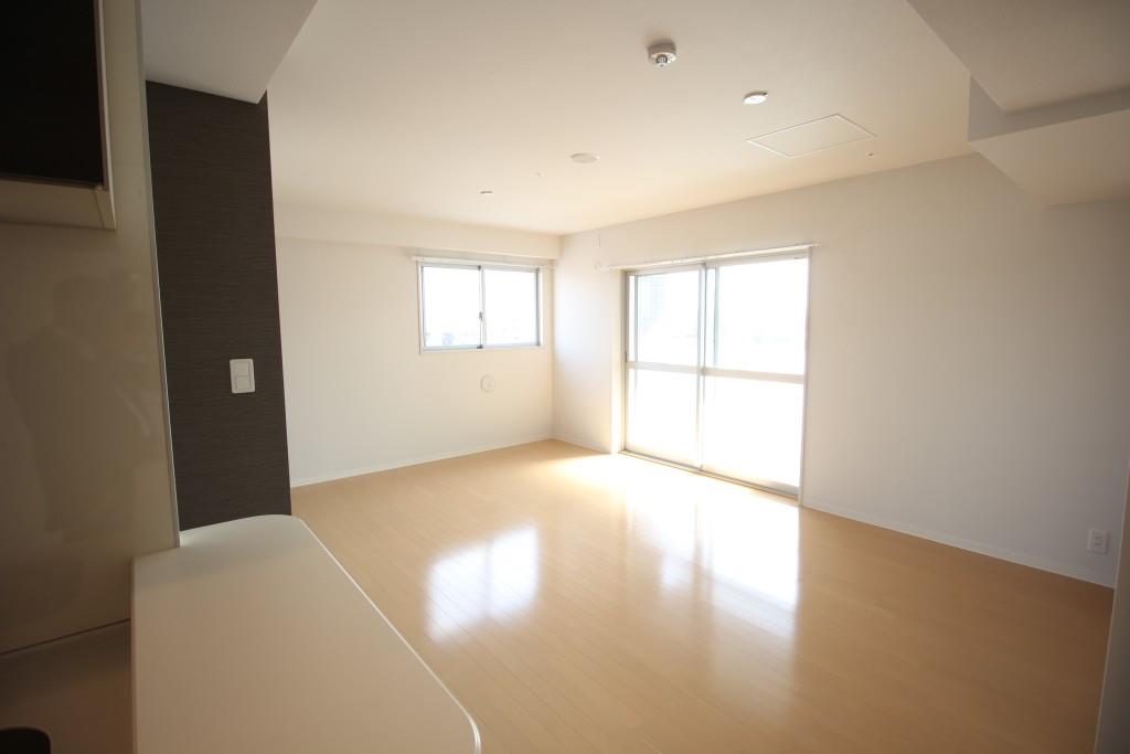 グランイースト田原町 リビング