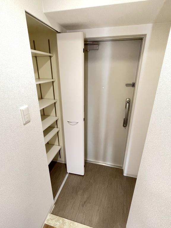 オリーブスクエア 玄関