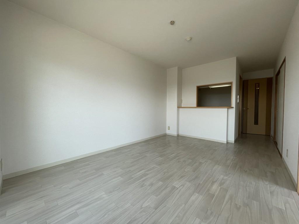 プリマヴェーラ・ヨシナガ リビング