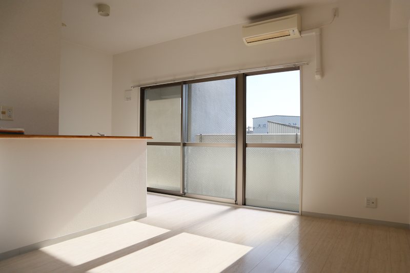 Art Pension高井田 リビング