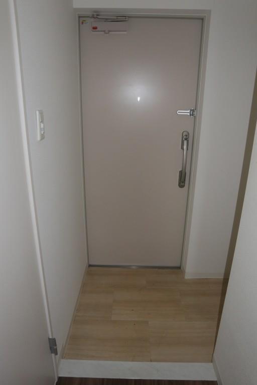 ヴェーラ カーサ ウルバーナ 玄関