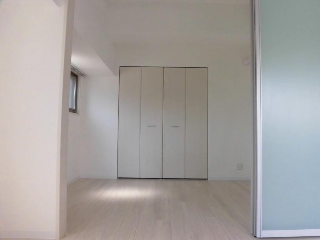 フレール江坂レジデンシャル ベッドルーム