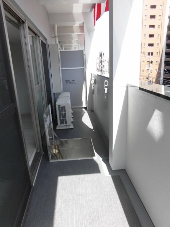 フレール江坂レジデンシャル ベランダ