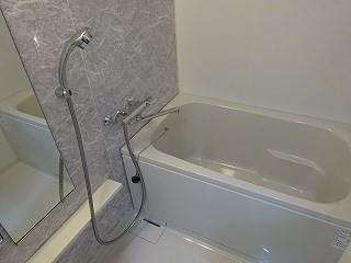 ロイヤルピジョン ライズ 風呂画像