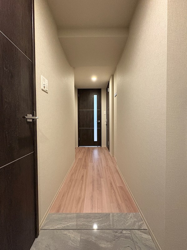 セイワパレス本町東 玄関