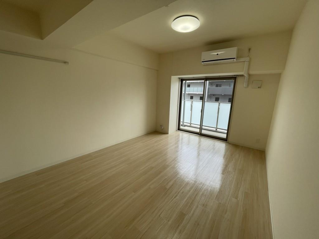 アローム ドゥ ジョア リビング