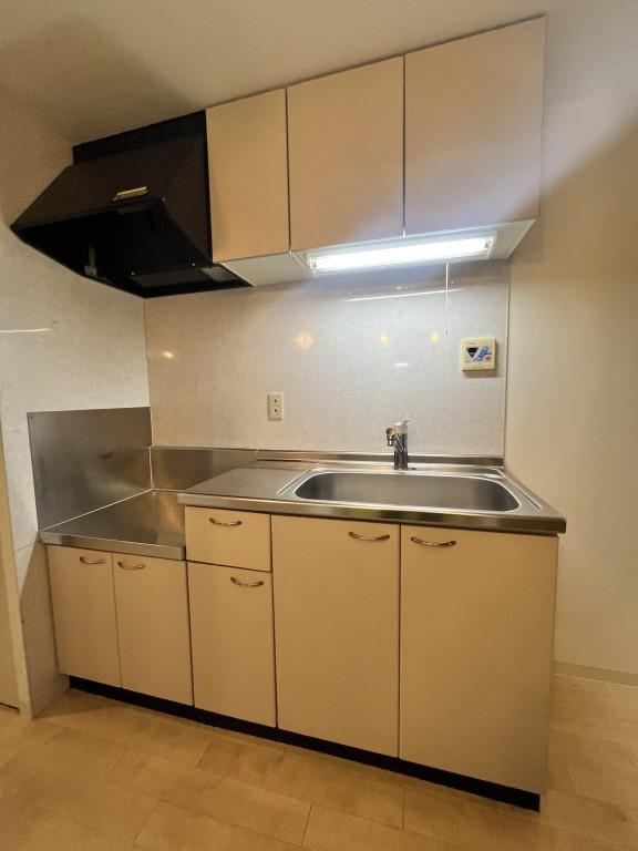 クローヴェーサウスタカハマ キッチン