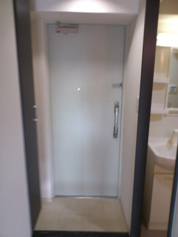 フランディル オーラ 玄関