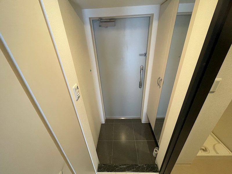 パトリス城東中央 玄関