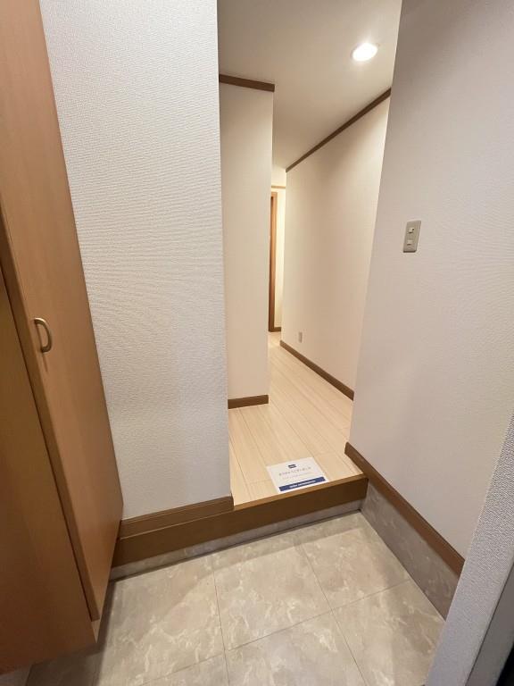 アローハイム 玄関