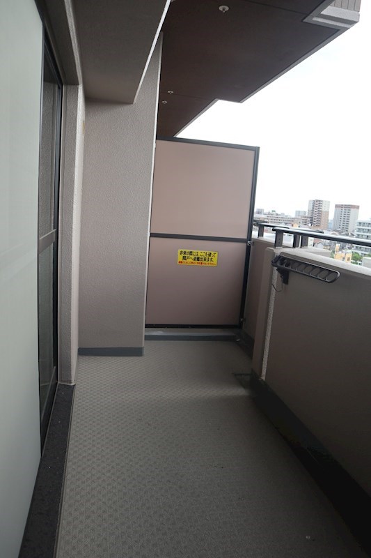 平野元町日興マンション ベランダ