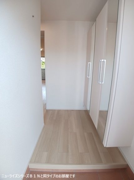 サニーハイツ　タカ 玄関