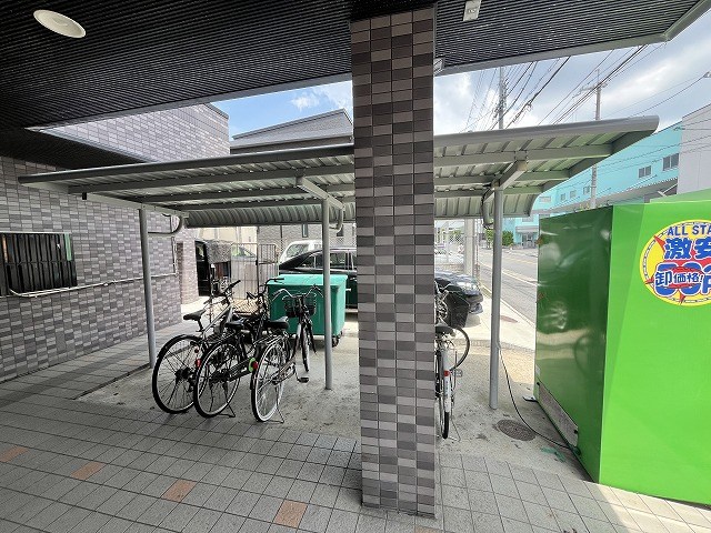 リカーズマンション その他外観1