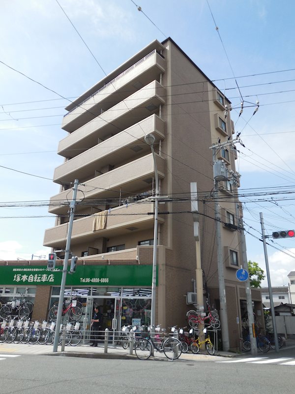 シャトウシャルマン 401号室 外観