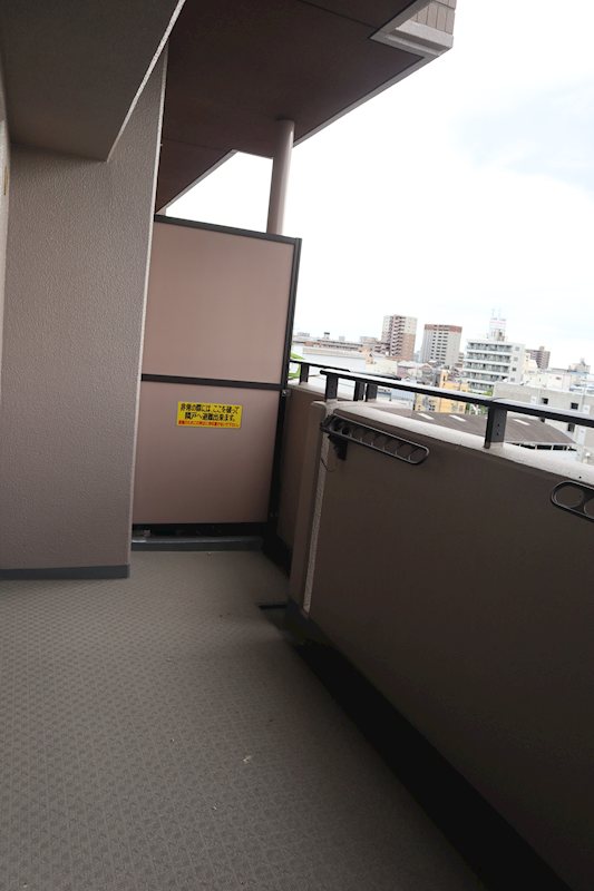 平野元町日興マンション ベランダ