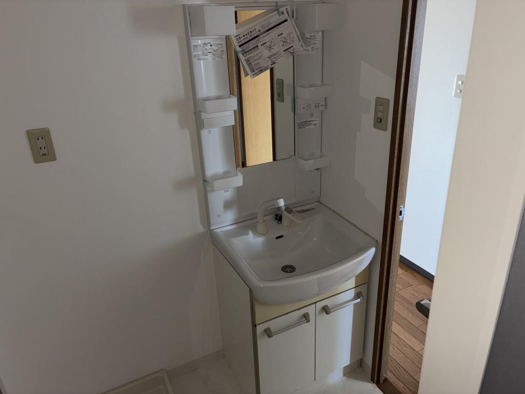 アジュール飾磨 洗面所
