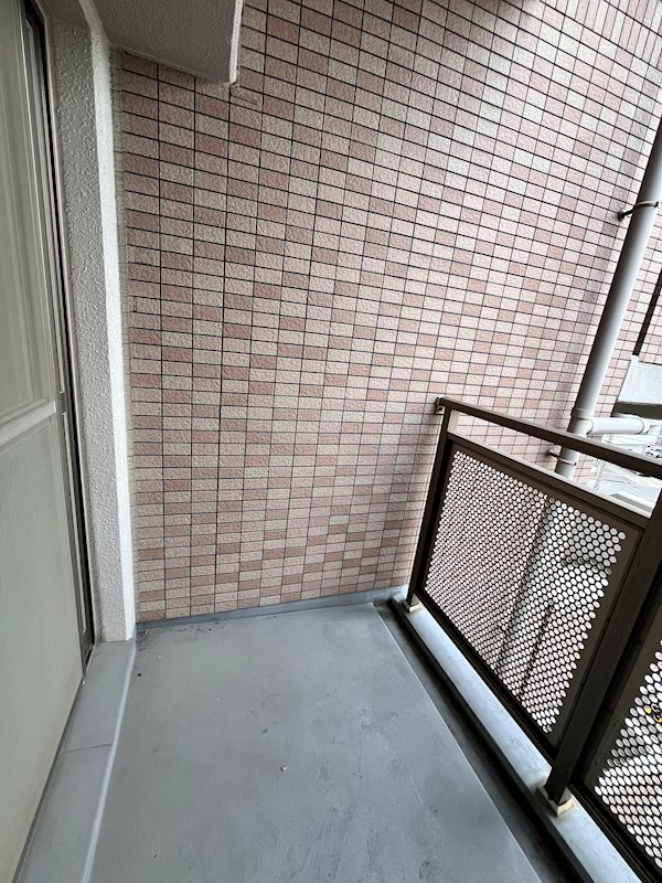 ウエストコート新大阪 ベランダ